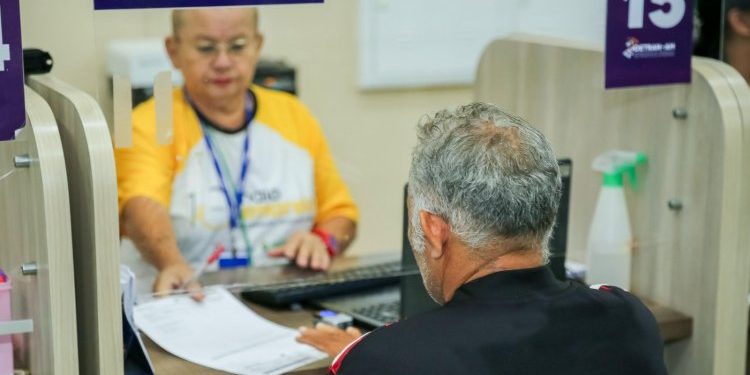 Renovação de CNH para idosos acima de 70 anos passa a ser gratuita no AM