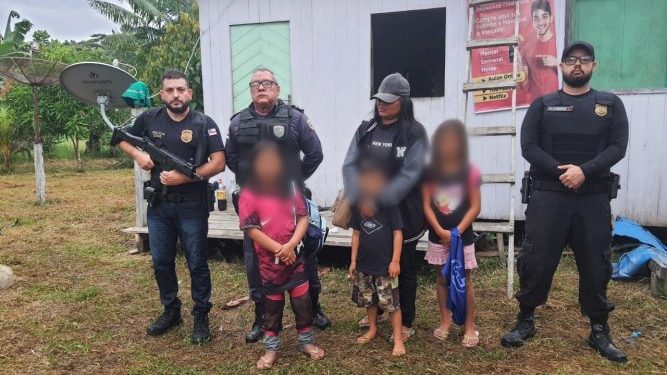 Mãe e crianças que viviam sob cárcere privado são resgatadas em Fonte Boa