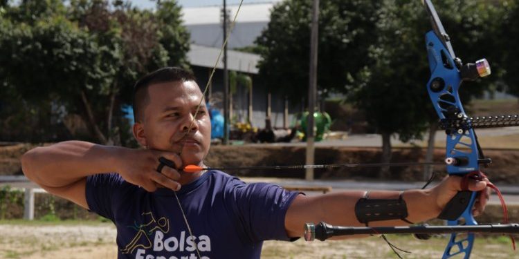 Atleta amazonense de tiro com arco vai disputar Campeonato Mundial de Forças Armadas
