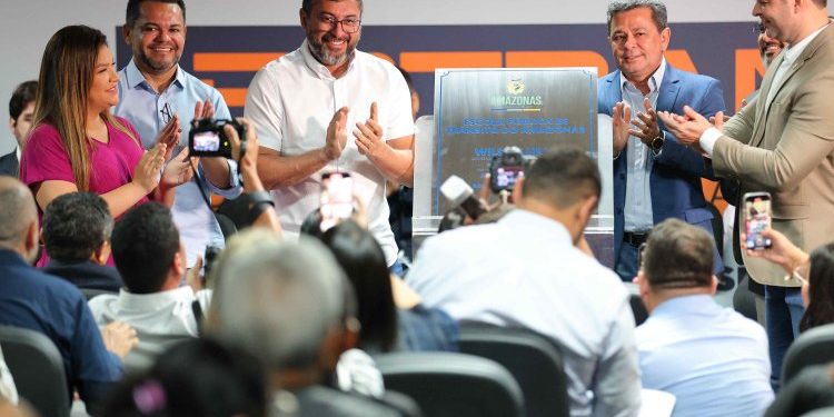 ‘Educar para reduzir acidentes’, diz Wilson Lima ao inaugurar Escola Pública de Trânsito 