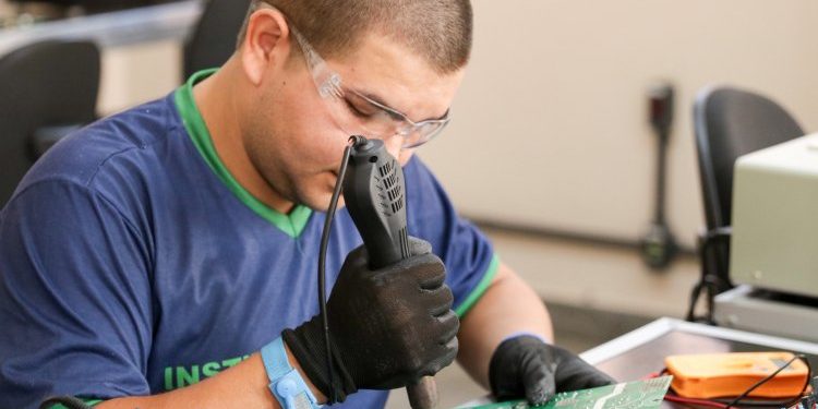 Cetam disponibiliza mais de 3 mil vagas para cursos técnicos e especializações no Amazonas