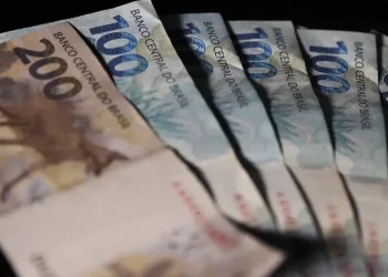 Transferência bancária por DOC termina nesta segunda-feira (15)