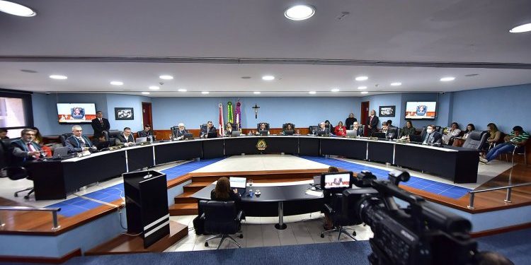 Ex-presidente da Câmara de Rio Preto da Eva é multado em R$ 1,1 milhão pelo TCE