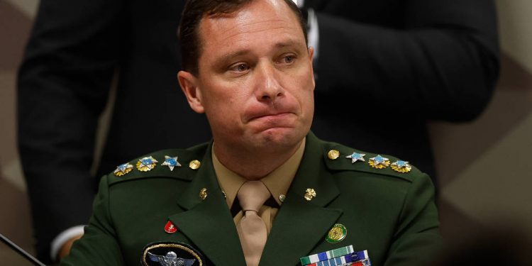 Advogado de Mauro Cid afirma que golpe não ocorreu ‘porque Exército não quis’