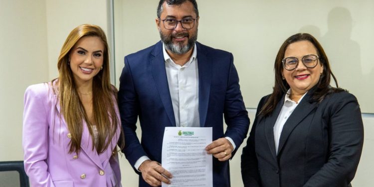 Wilson Lima garante continuidade de programa das escolas cívico-militares no Amazonas