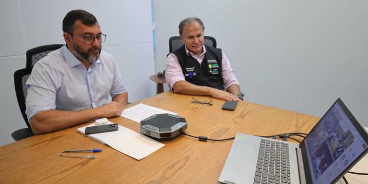Wilson Lima reúne com ministra da Saúde e apresenta cenário da dengue no Amazonas