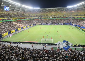 Arena da Amazônia recebe mais de 21 mil pessoas na partida entre Vasco e Audax