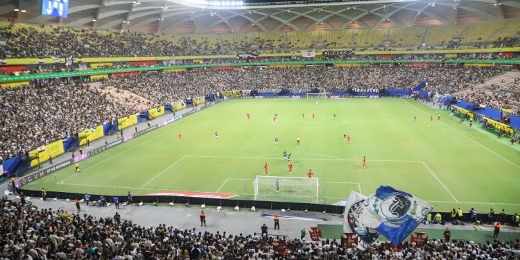 Arena da Amazônia recebe mais de 21 mil pessoas na partida entre Vasco e Audax