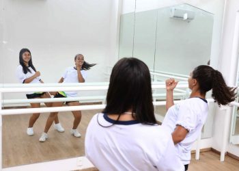 Escola do Teatro Bolshoi no Brasil abre seletiva para estudantes do Amazonas