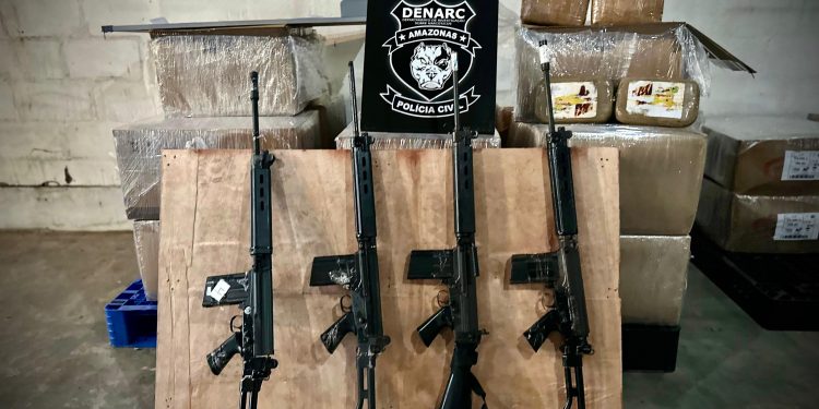VÍDEO: PC-AM apreende 1,5 tonelada de drogas e armas avaliadas em R$ 24 milhões
