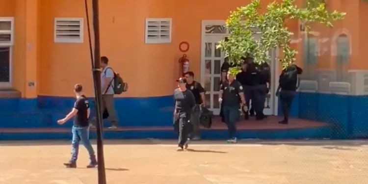 STJ revoga prisão de delegado que acusou juiz de corrupção, em Carauari