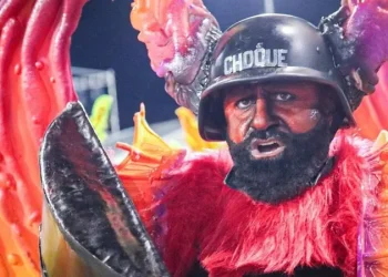 Polícia investiga elo de desfile da Vai-Vai de 2022 com membro do PCC