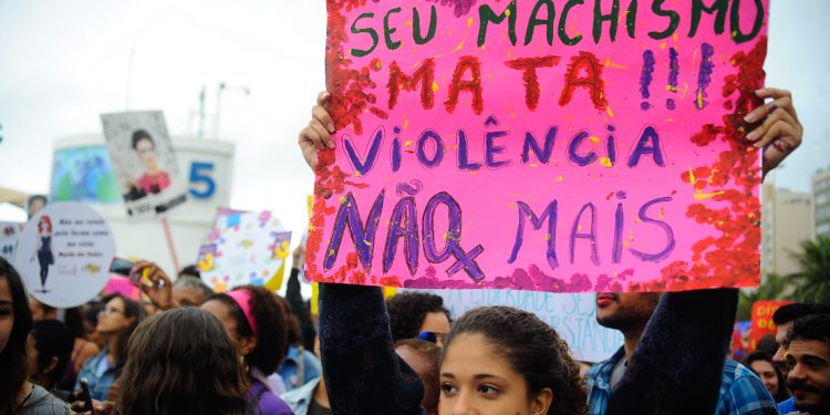 Manifestação em defesa das mulheres vai ocupar Centro de Manaus no dia 8 de março