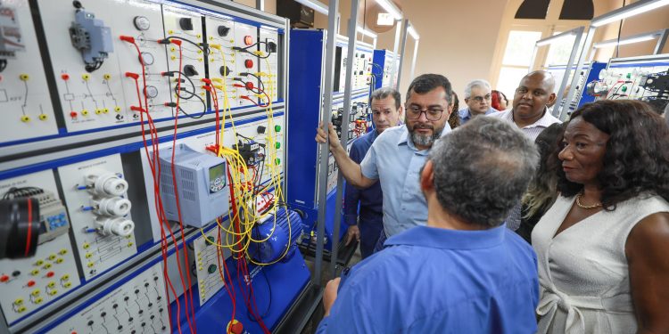 Wilson Lima abre ano letivo do Cetam e destaca avanço na qualificação profissional