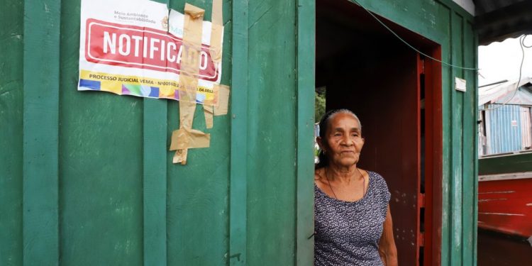 Moradores do Tarumã-Açu relatam alívio com suspensão temporária de retirada dos flutuantes