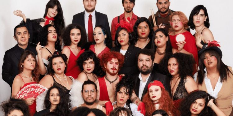 ‘Cabaré Chinelo – O Show’ lança álbum com trilha sonora do espetáculo no palco do Teatro Amazonas
