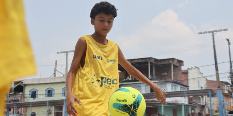 Programa Pelci oferta vagas para atividades esportivas em núcleos de Manaus
