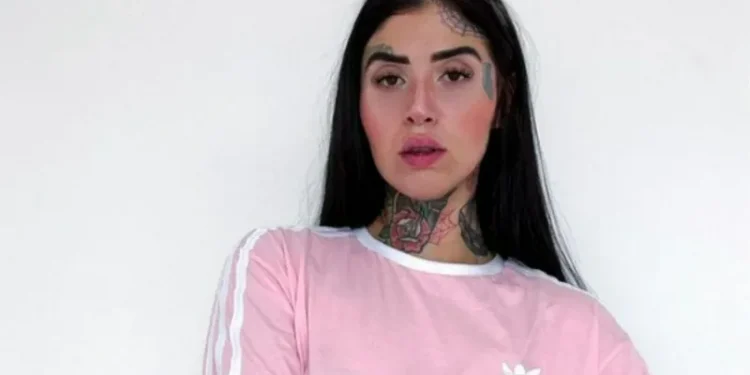 Empresária cria loja de ‘moda penitenciária’ e bomba entre esposas de presidiários