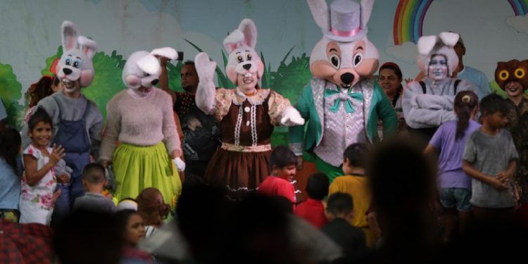 Caravana da Páscoa 2024 celebra a cultura e a alegria em Manaus
