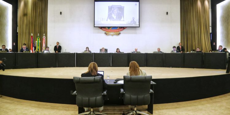 TCE-AM fará julgamento das contas do Governo do Estado em 9 de abril