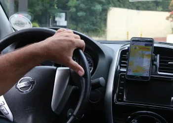 Entenda o que pode mudar no trabalho de motoristas de aplicativo