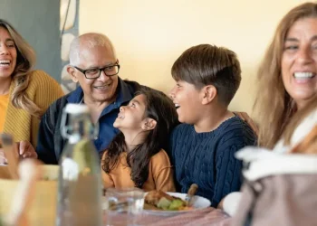 Vai receber na Páscoa? Saiba como organizar um almoço em família perfeito