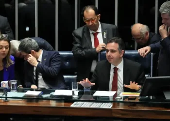 CCJ do Senado aprova ‘PEC das drogas’