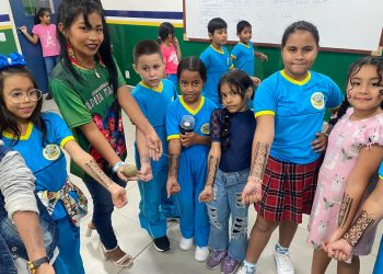 Escola municipal em Manaus celebra Dia dos Povos Indígenas com oficinas de grafismo e língua Nheengatu
