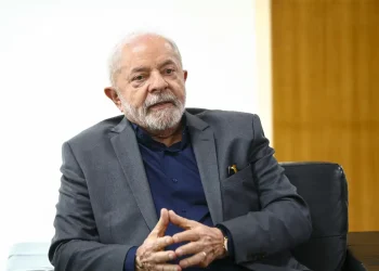 Lula sanciona, com veto, projeto que proíbe saidinha de presos
