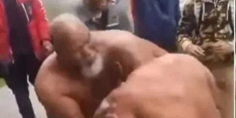 VÍDEO: Às vésperas de luta com Jake Paul, Mike Tyson entra em ‘briga’ de rua