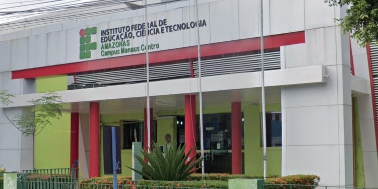 Servidores do Ifam em 13 cidades do AM aderem à greve nacional