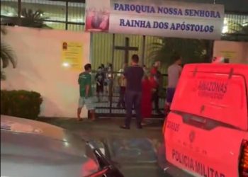 VÍDEO: Em missa de Páscoa, homem invade igreja, ameaça fiéis e acaba preso no Dom Pedro