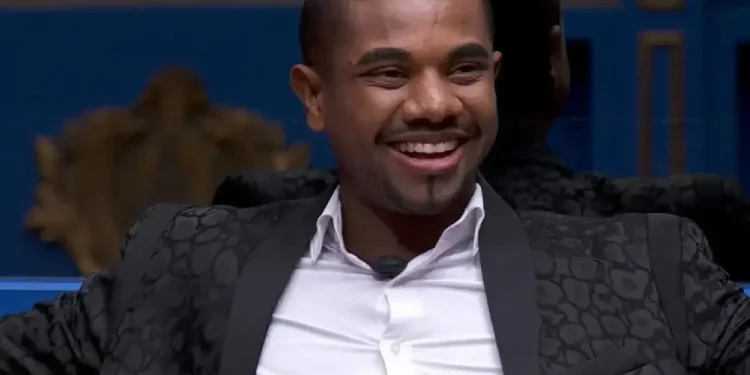 Davi é criticado por divulgar o próprio PIX ao arrecadar doações para o RS