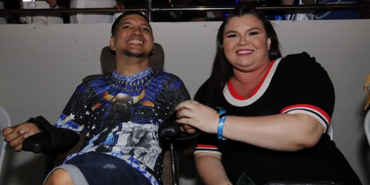 PcDs podem assistir Festival de Parintins em espaço acessível no Bumbódromo; veja como