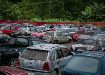 Detran-AM abre período de visitação do segundo leilão de sucatas do ano