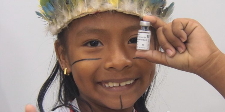 Prefeitura convoca crianças e adolescentes para receber dose de reforço de vacina contra dengue