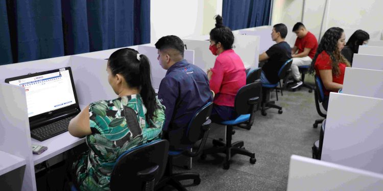 Secretaria de Educação abre inscrições para 2ª mobilização de 2024 para Provão Eletrônico da EJA em Manaus