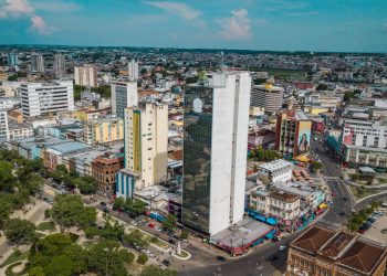 Governo publica edital do Amazonas Meu Lar para restauração do antigo prédio da Receita Federal