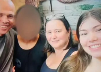 Adolescente que matou a família diz em depoimento que não se arrependeu do crime