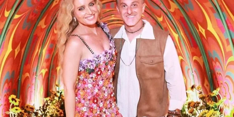 Angélica revela que já conversou com Luciano Huck sobre ‘casamento aberto’