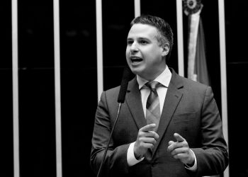 Morre ex-deputado federal Arthur Bisneto em Manaus