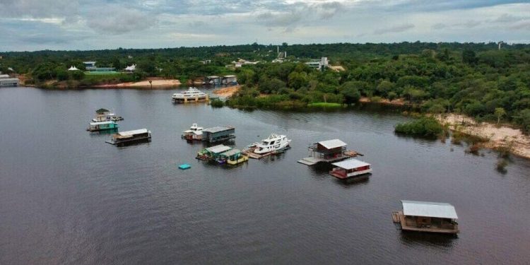 Defensoria vai recorrer contra nova decisão da Justiça de retirada de todos os flutuantes do Tarumã