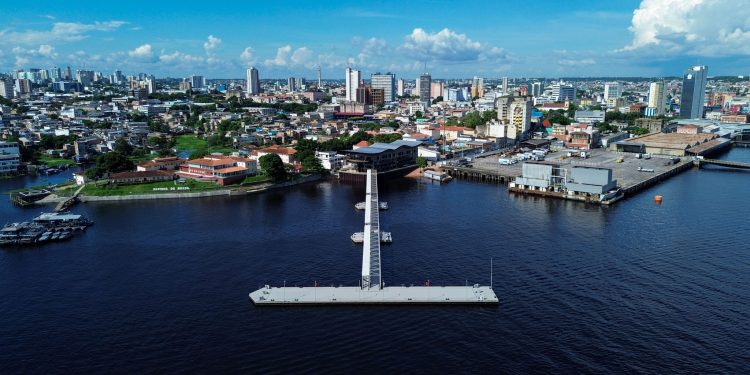 Prefeitura inaugura píer turístico conectado ao mirante Lúcia Almeida