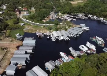 Defensoria Pública obtém nova decisão que suspende ordem de retirada de flutuantes do Tarumã