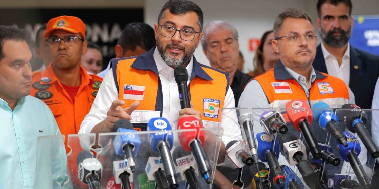 Wilson Lima reúne 30 secretarias e apresenta planejamento das ações para o enfrentamento à estiagem