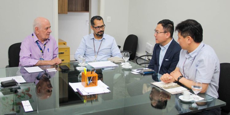 LG anuncia investimento no PIM para impulsionar produção de telas de televisores