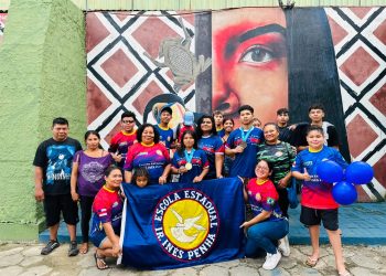 Estudante amazonense medalhista no JEBs é recebida com festa em São Gabriel da Cachoeira