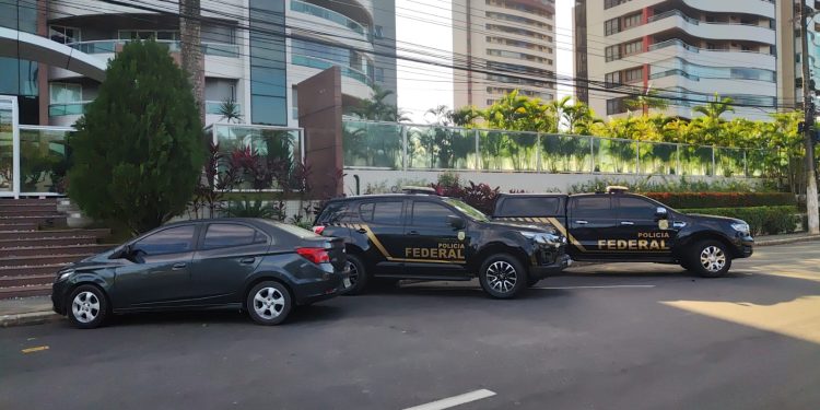 PF realiza operação contra tráfico internacional de drogas no AM e mais cinco Estados