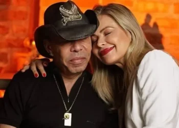 Viúva de Chrystian alfineta Ralf e filhos distantes do cantor: ‘Limite’