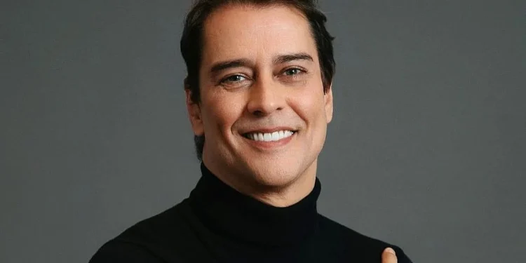 Marcello Antony deixa carreira de ator e vira corretor de imóveis em Portugal